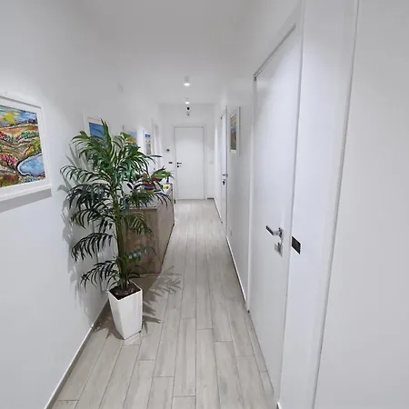 Karol Airport Bed & Breakfast Bari