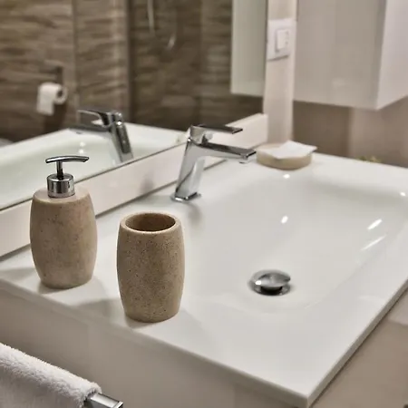 B&B Karol Airport 바리