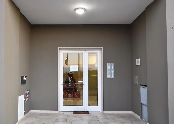 Karol Airport 3* 巴里