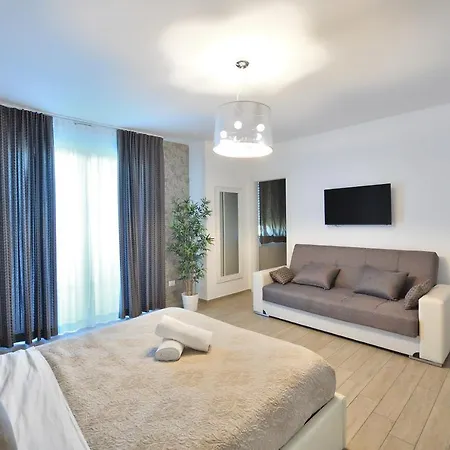 Karol Airport Bed & Breakfast Bari