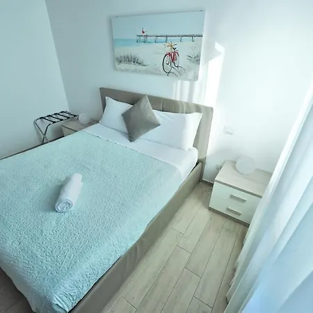 Bed and Breakfast Karol Airport