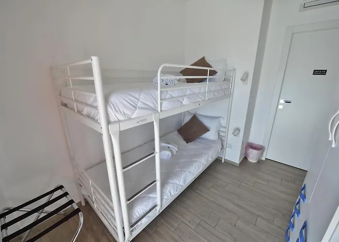 Karol Airport Μπάρι