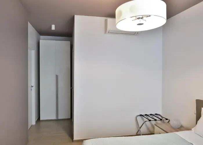 Karol Airport Μπάρι